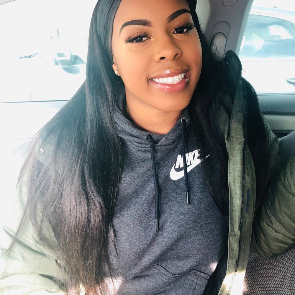 Meet your Posher, Deandrea